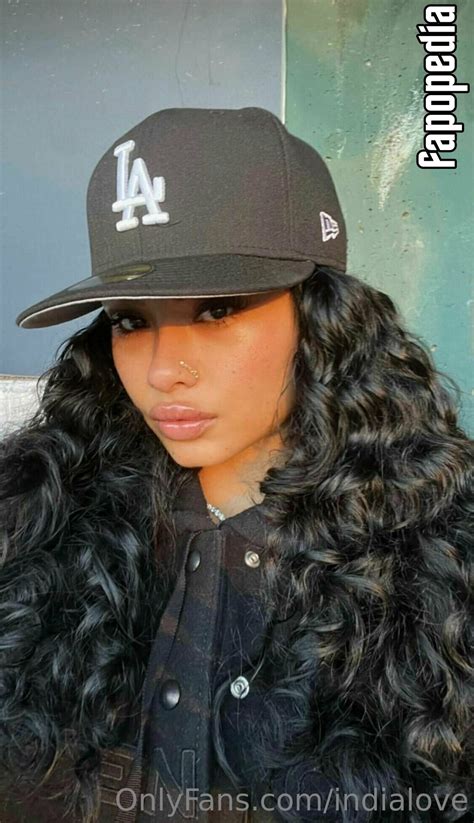 Jan 9, 2016 · Either The Westbrooks reality star India Love is really trying to follow Kim Kardashian’s footsteps or someone has it out for the 19-year-old. The popular online model set the net on fire last night when one of her naked pictures landed on Twitter and Instagram. The selfie showed The Game’s former fling in all her natural glory, including ... 